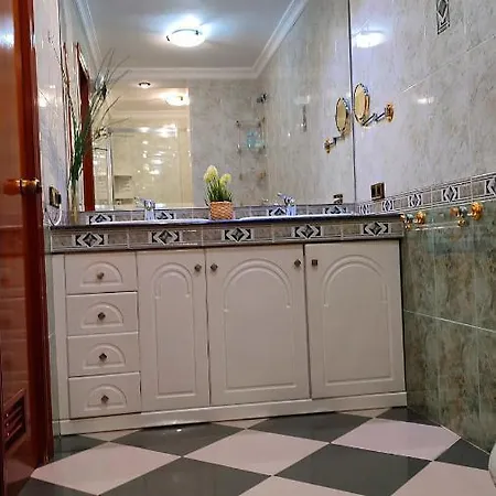 Апартаменты Alcazaba